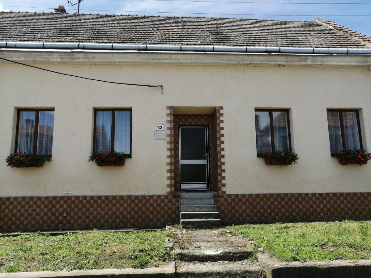 U Ladi Apartment Bulhary Exterior photo